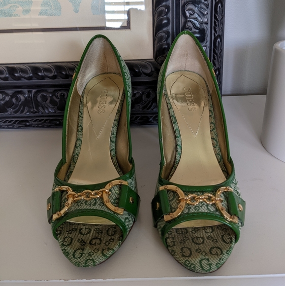 Vintage Guess Logo Heels in Green Size 7 - Picture 3 of 6